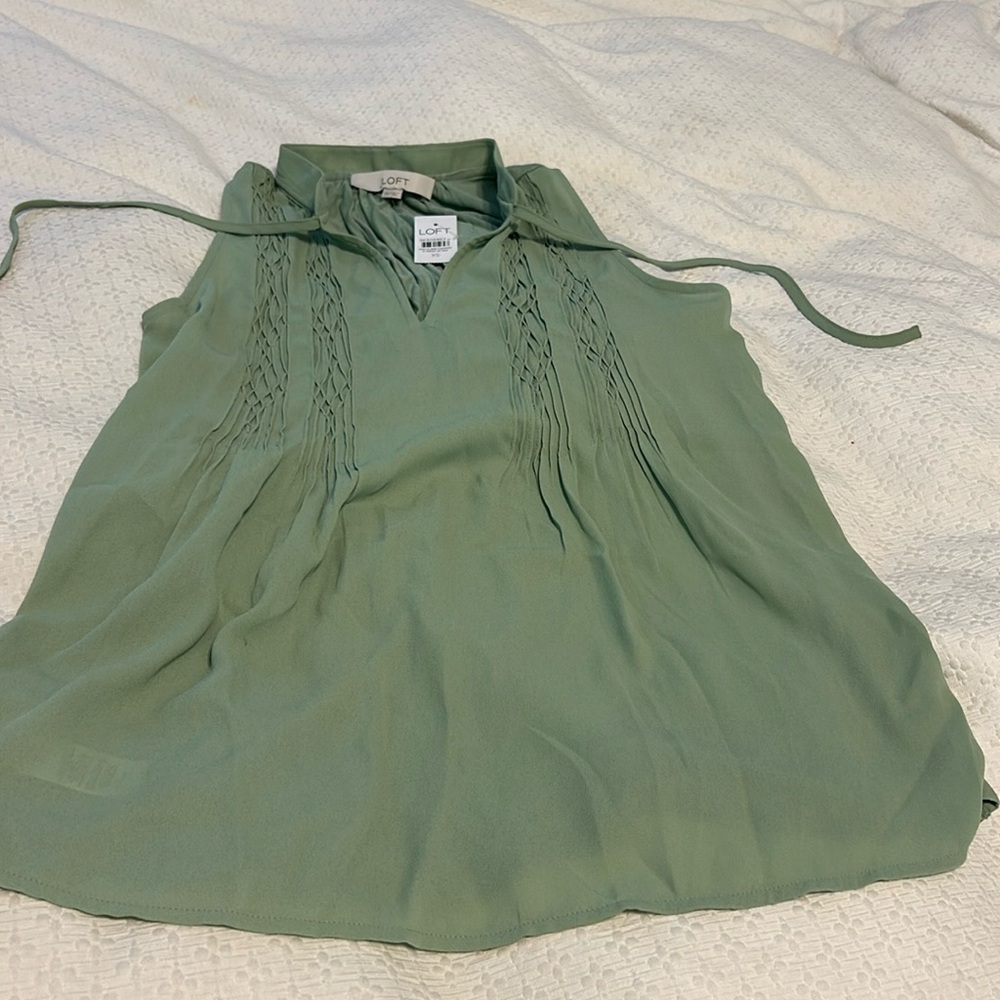 New with tags women's LOFT blouses XS